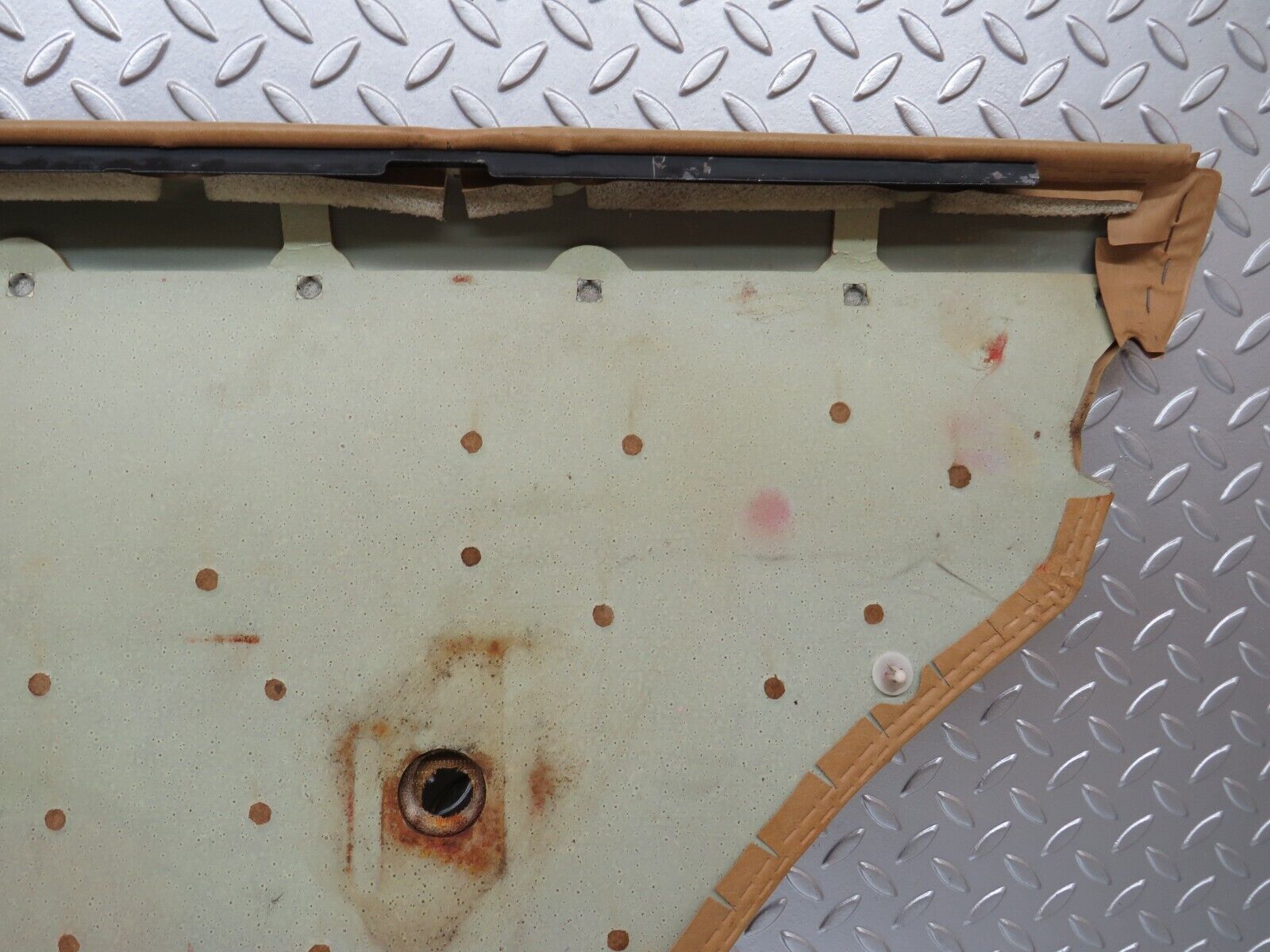 25465 Mercedes-Benz W123 200 Rear Left Door Card Palomino