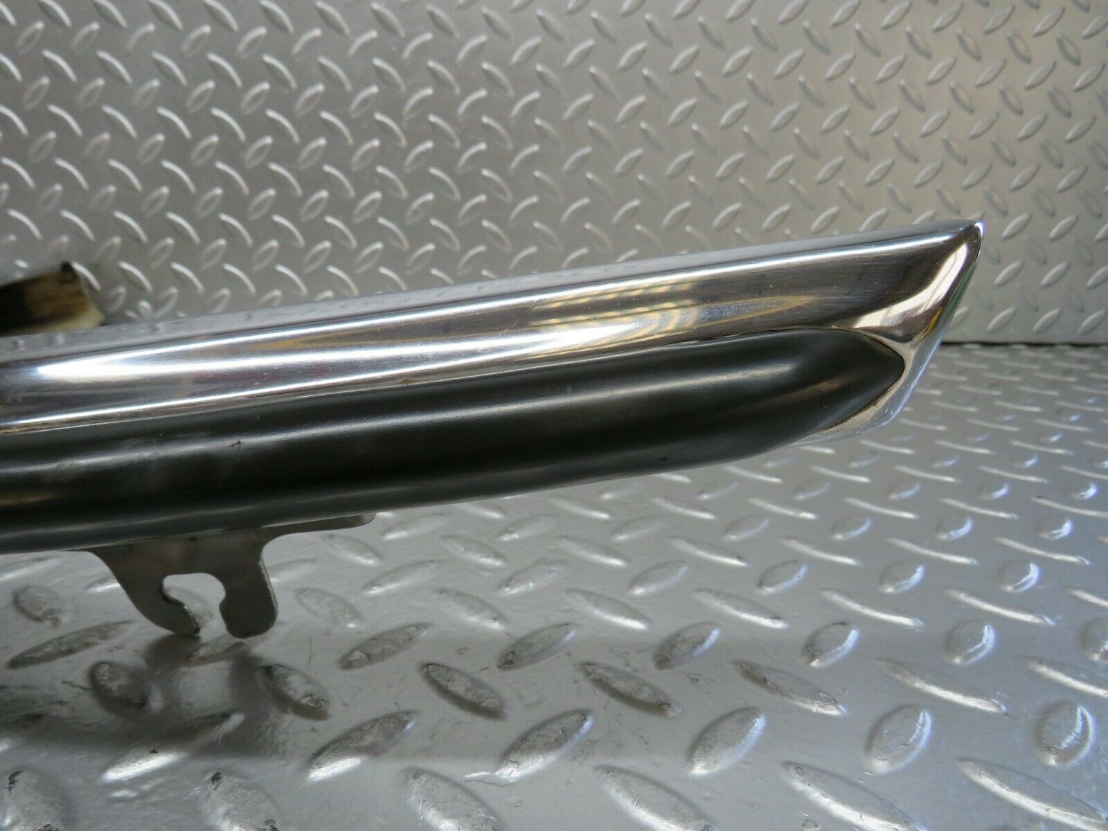 23239 Mercedes-Benz W116 350SE Front Left Upper Bumper Corner 1168800170