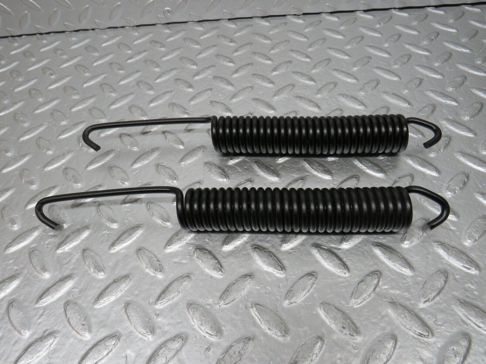 0733 Mercedes-Benz C107 350SLC Coupe Coupe Bonnet Hinge Spring Pair