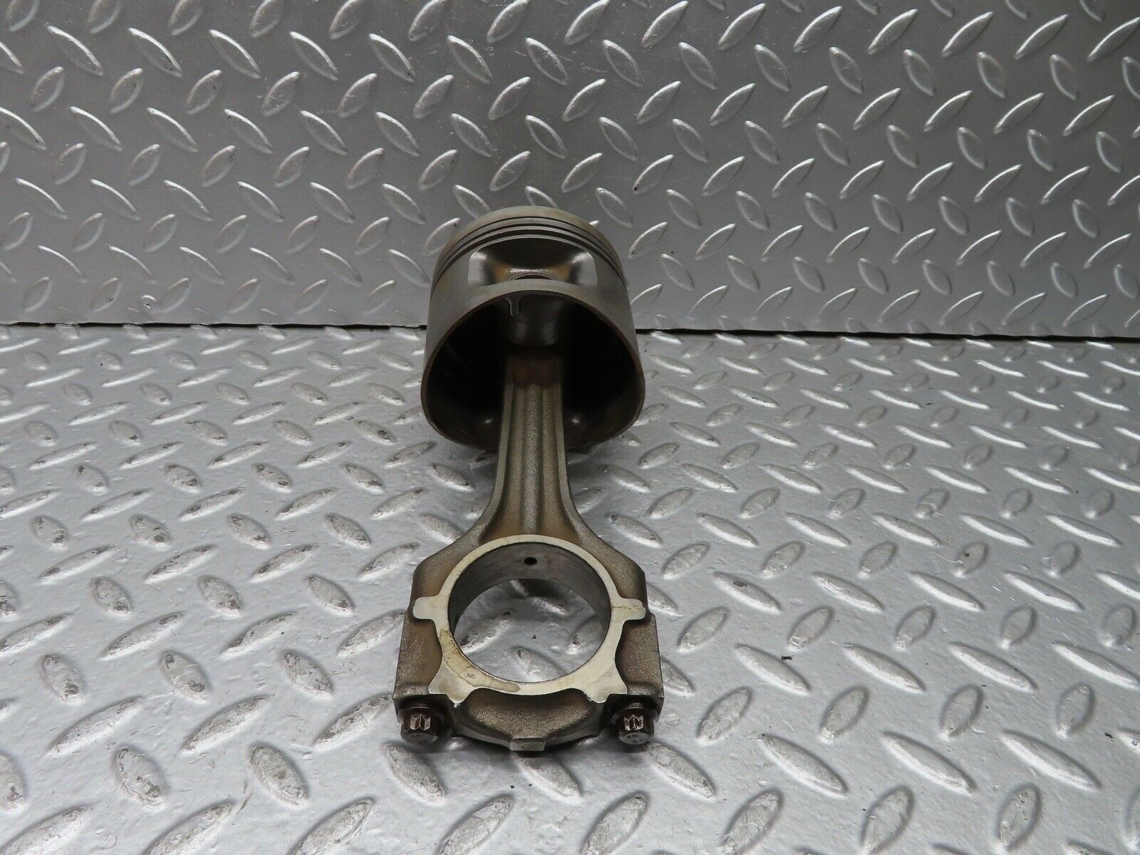 21365 Mercedes-Benz W123 230E Piston With Connecting Rod 95.475 mm