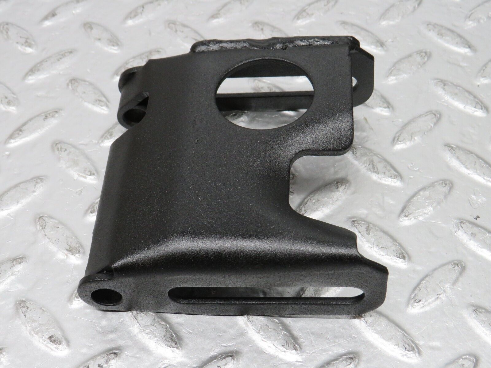 31113 Mercedes-Benz W123 200D Alternator Generator Bracket