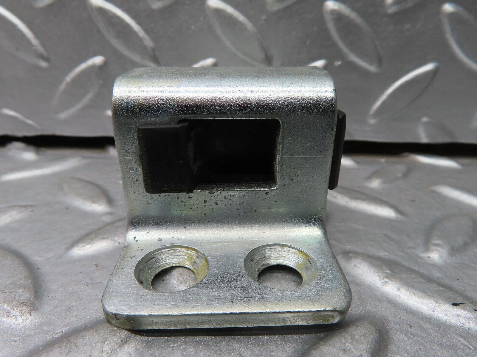 21143 Mercedes-Benz W123 230E Door Lock Latch Left Side