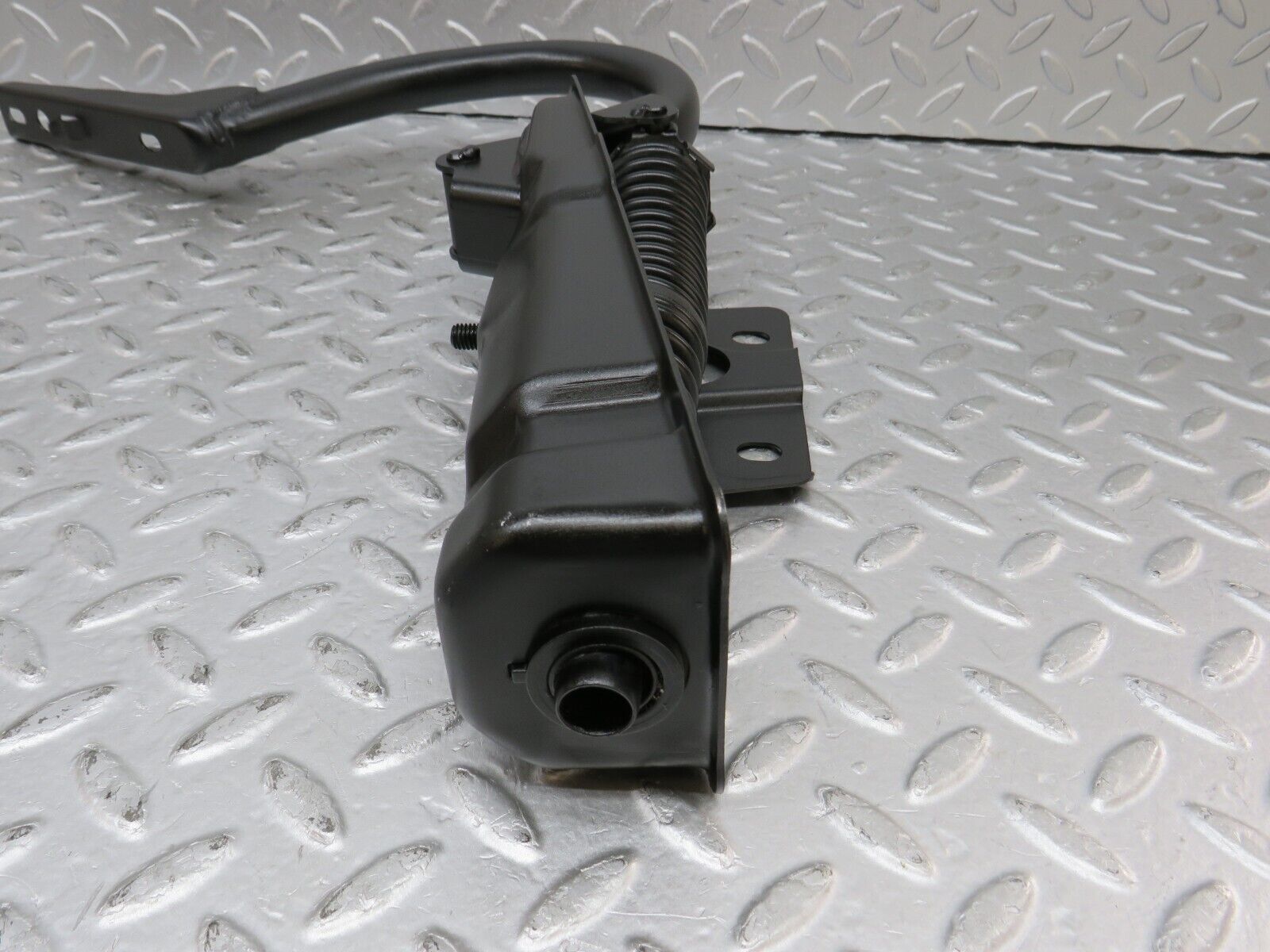 36369 Mercedes-Benz W126 420SE Trunk Lid Hinge Right Side