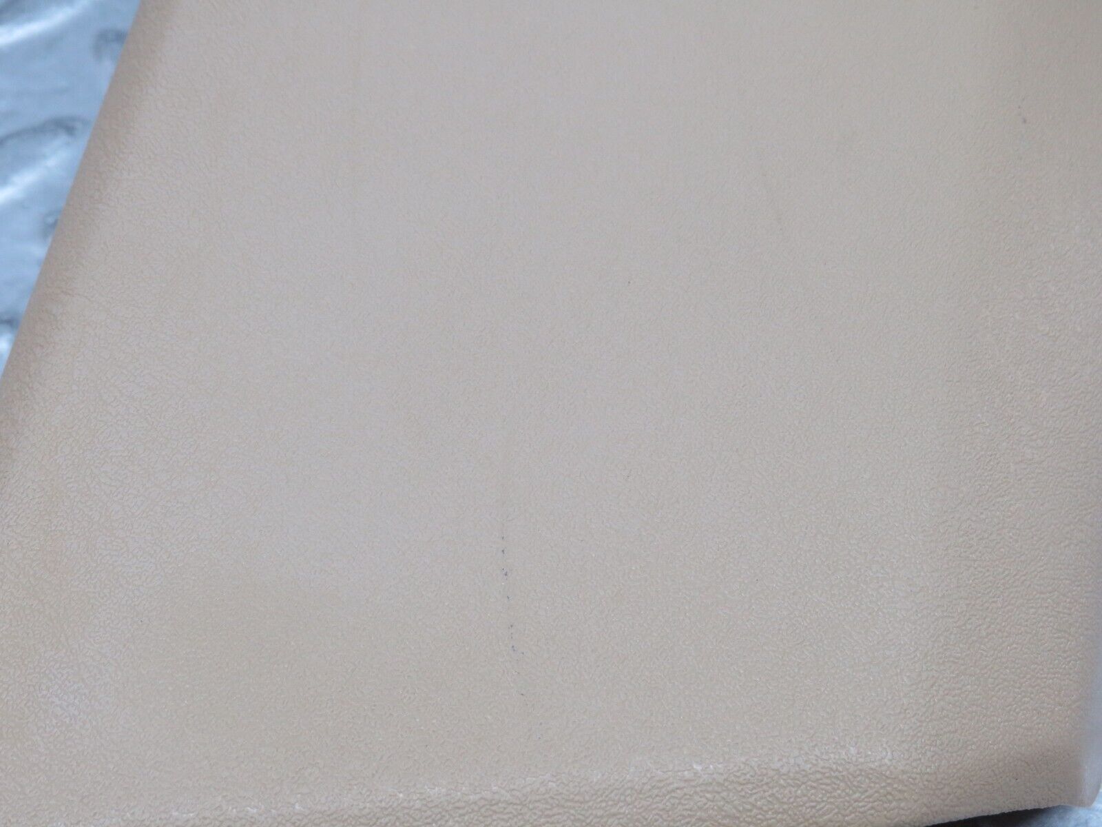 36589 Mercedes-Benz W201 190E 2.0L Front Left Door Pocket Beige 2017270164