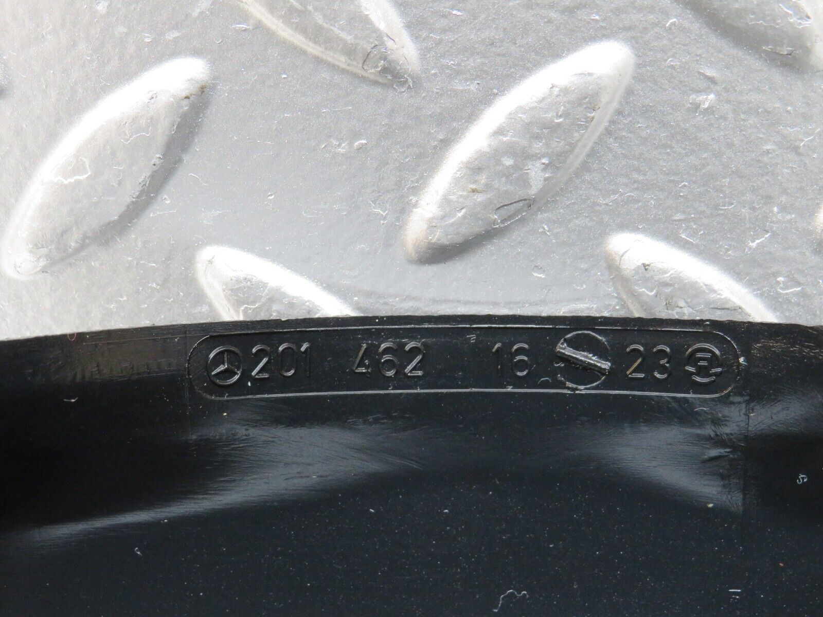 25282 Mercedes-Benz W201 190D Steering Column Surround Cover 2014621623