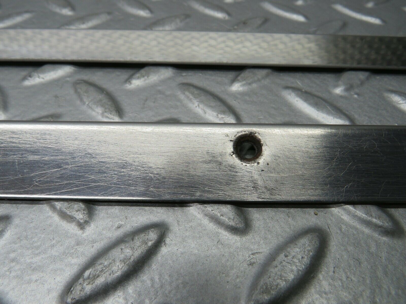 21805 Mercedes-Benz W126 300SE Sunroof Chrome Trim Set