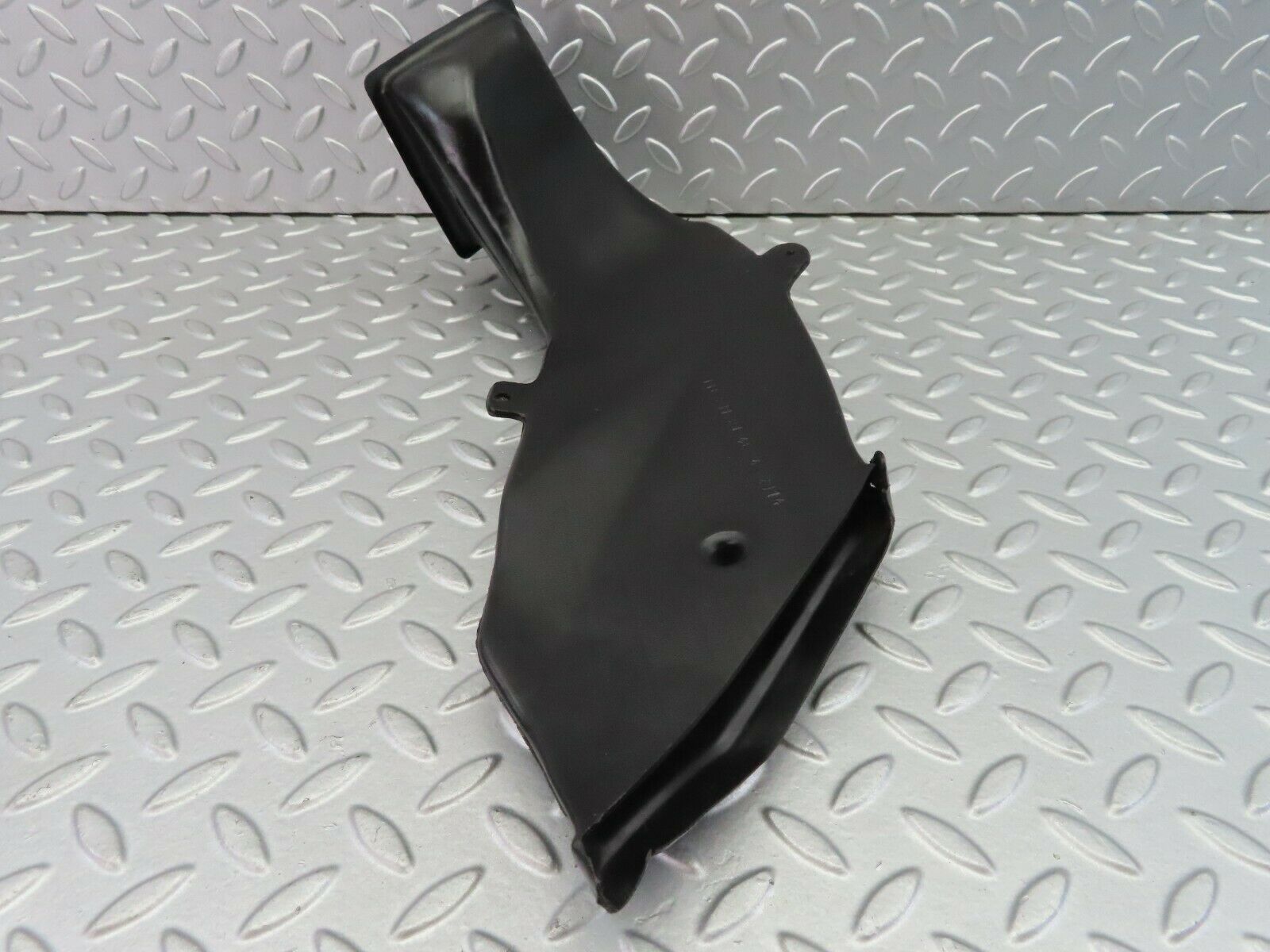 7435 Mercedes-Benz W116 450SE Ventilation Air Duct Left 1168310146
