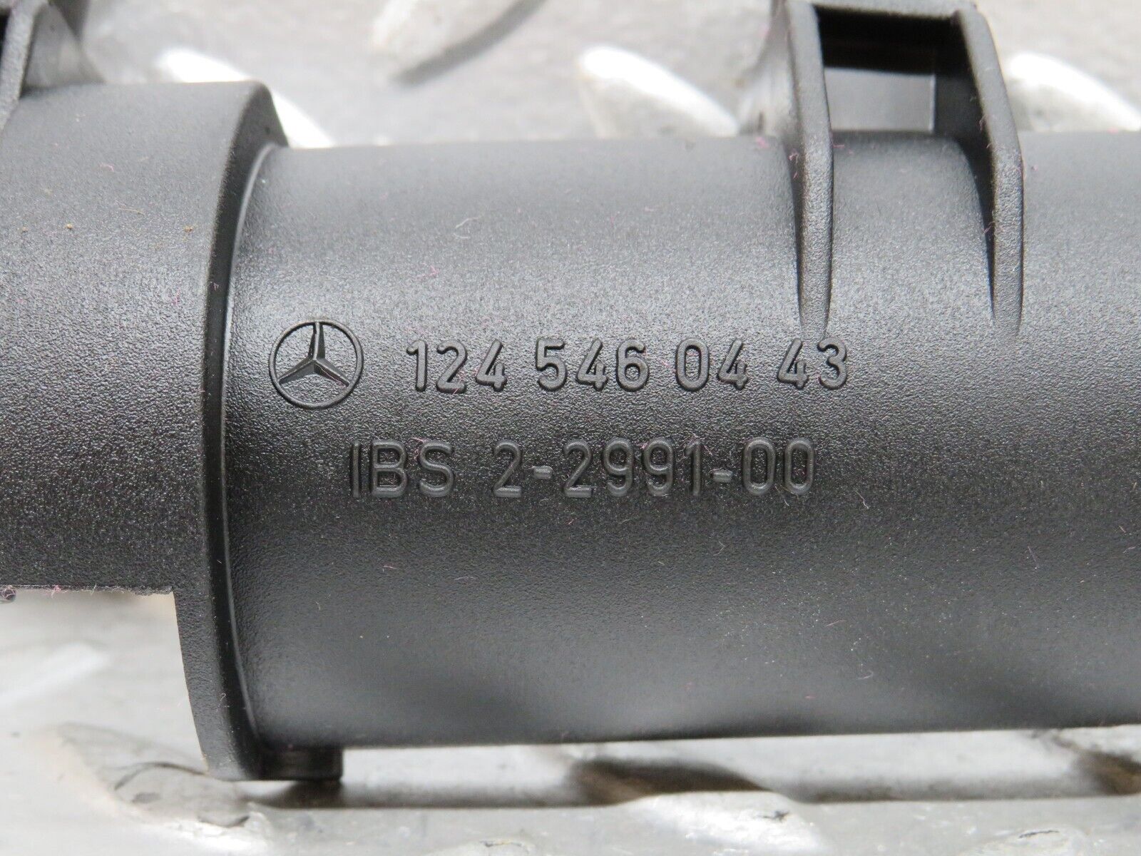 29109 Mercedes-Benz C124 320CE Coupe Steering Column Cable Bracket 1245460443