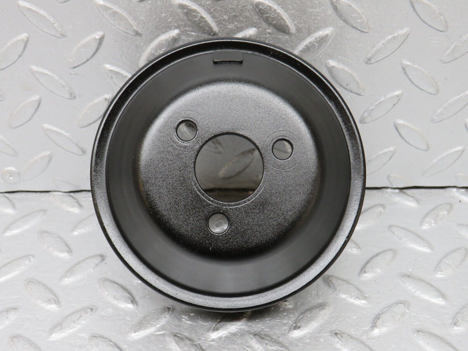 38103 Mercedes-Benz A124 320E Cabriolet Water Pump Pulley 1042300015