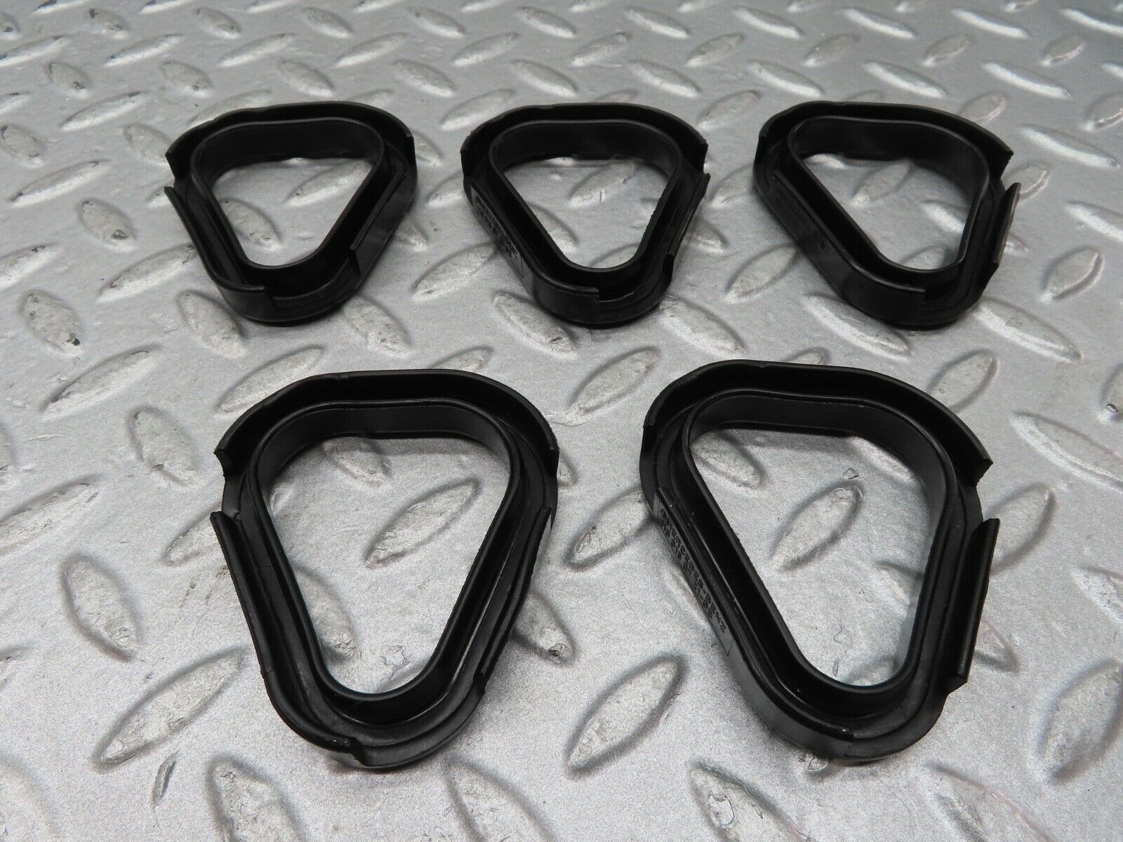 16952 Mercedes-Benz C123 280CE Coupe Valve Cover Gasket Set 1100160721