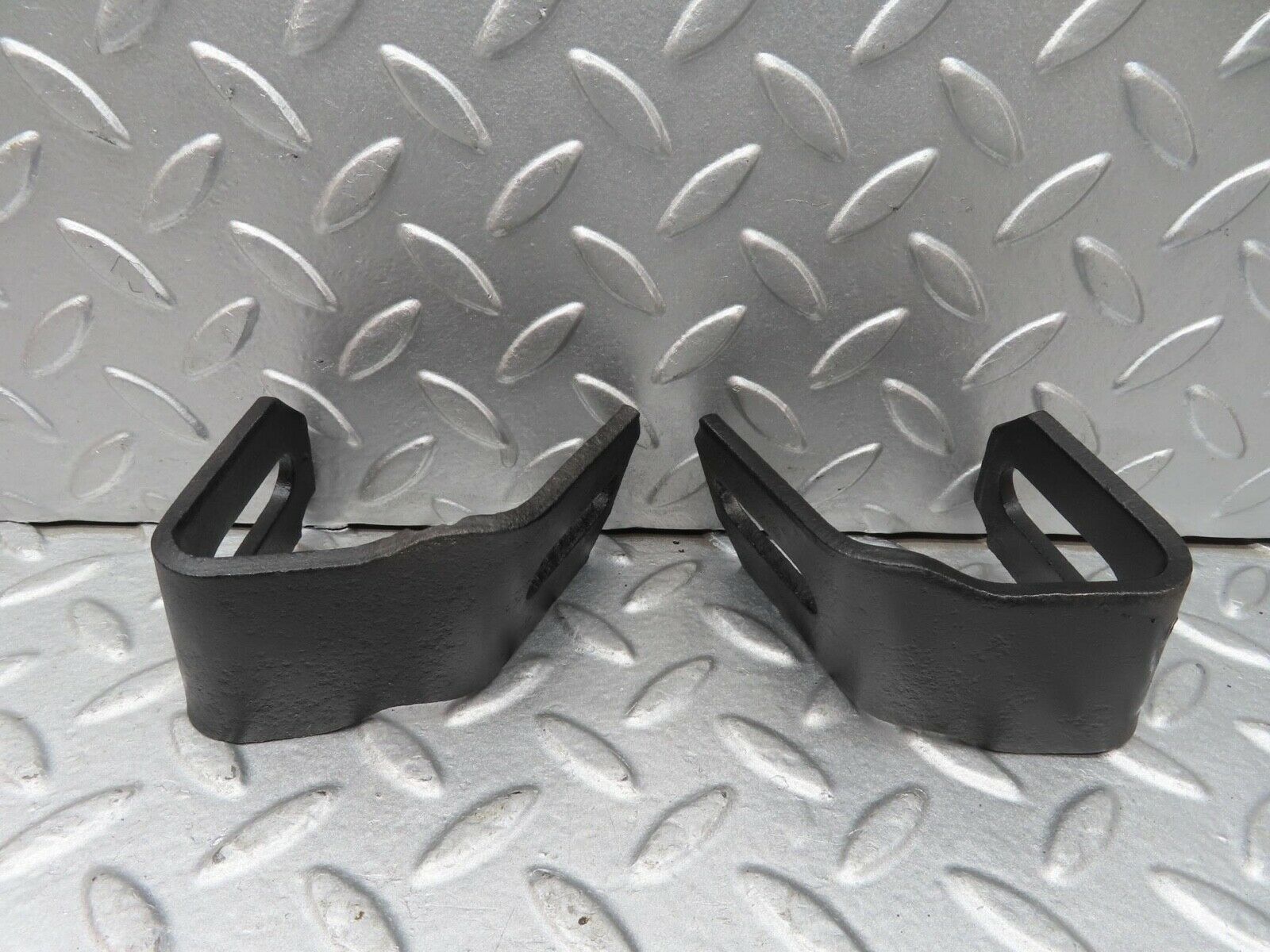 14506 Mercedes-Benz W116 350SE Front Bumper Bracket Holder