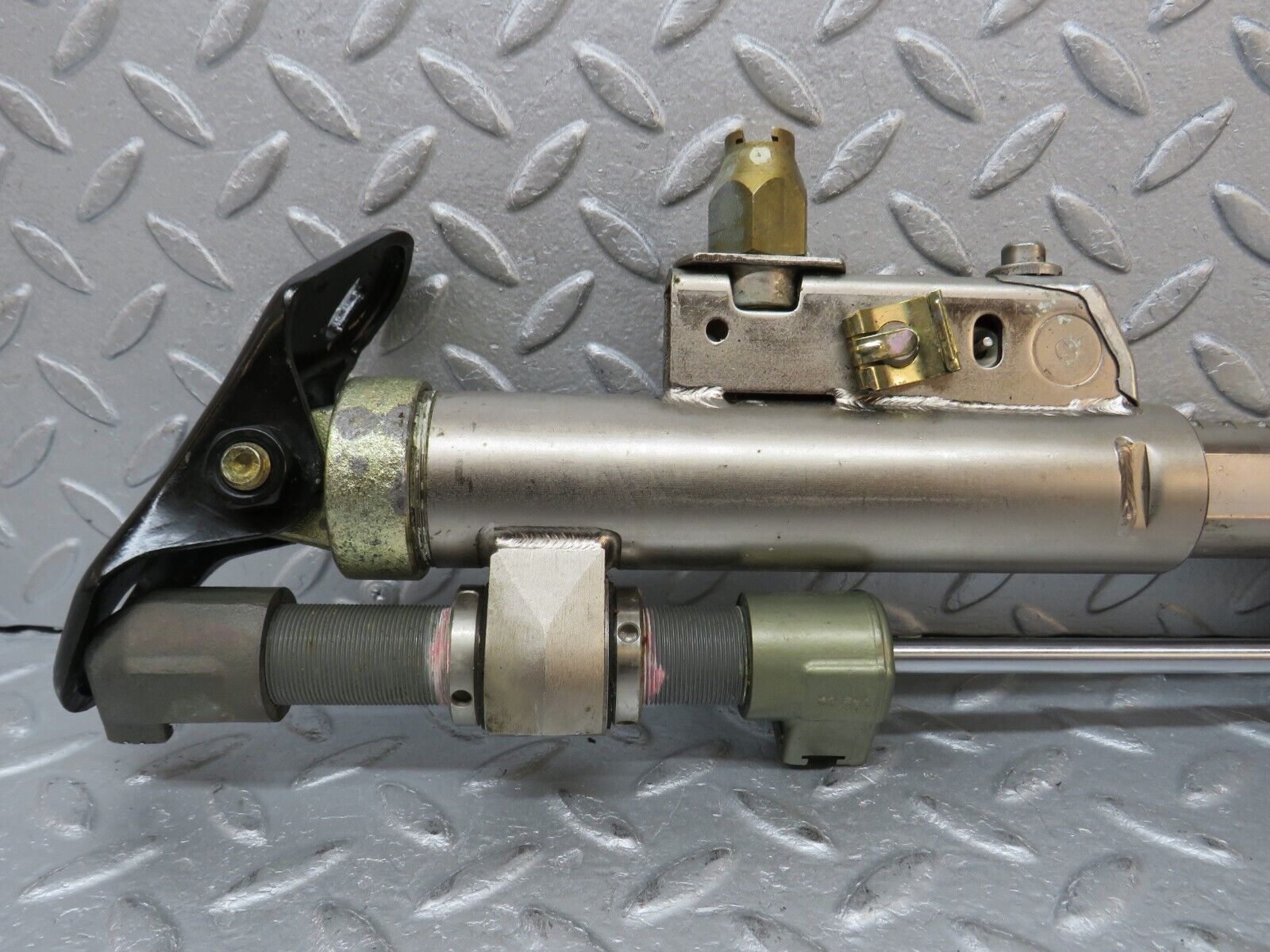 38501 Mercedes-Benz R129 280SL Coupe Roll Bar Hydraulic Cylinder Right 1298600435