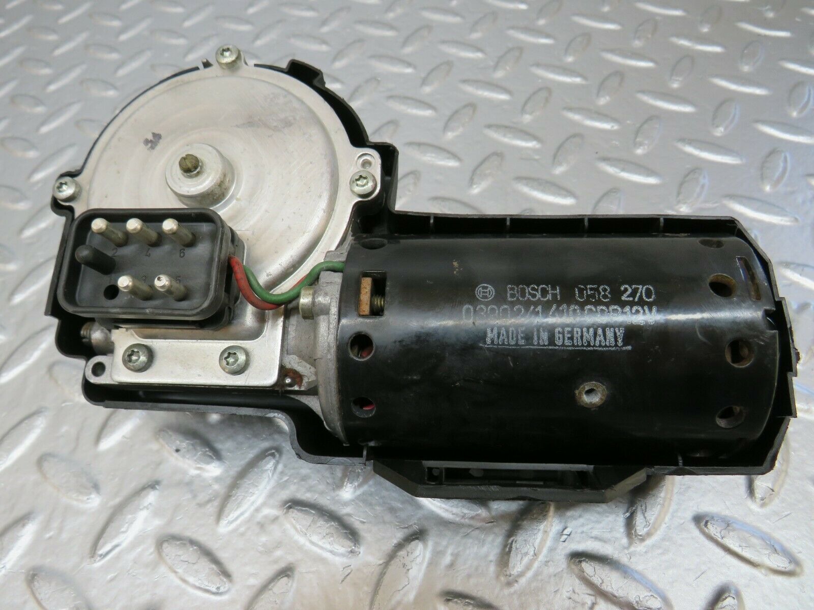 24392 Mercedes-Benz S124 220TE Wagon Wiper Motor Bosch 0390241410