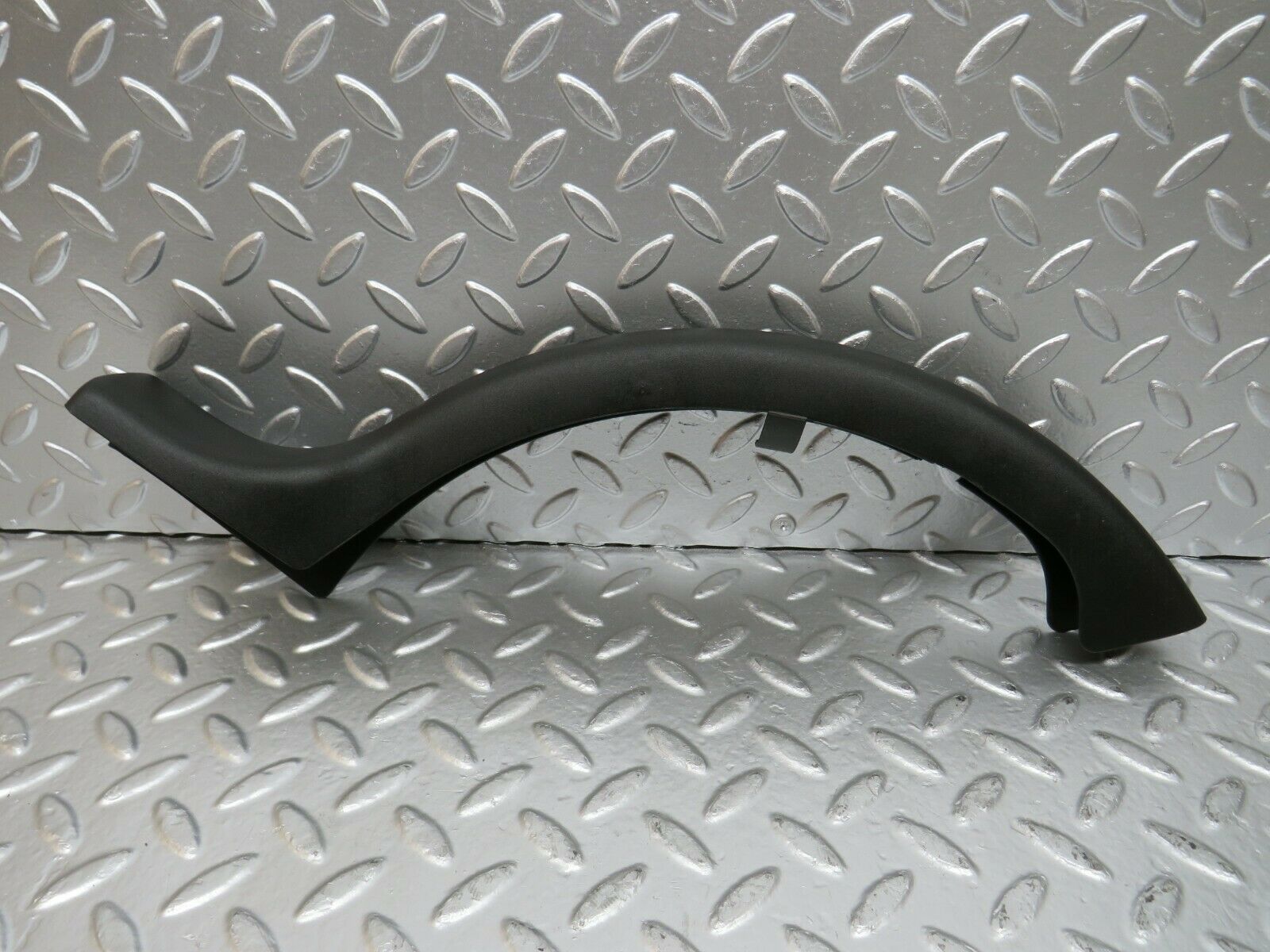 24611 Mercedes-Benz W140 S320 Boot Hinge Plastic Cover Right Side 1408214489