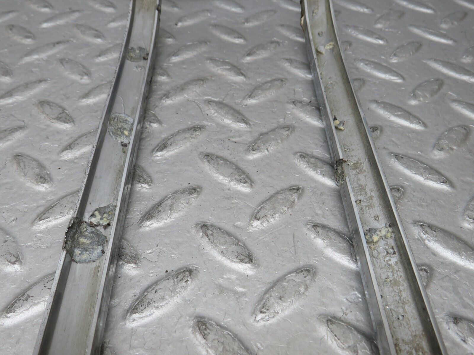 35751 Mercedes-Benz W108 Tail Light Chrome Frame Left 1088260159