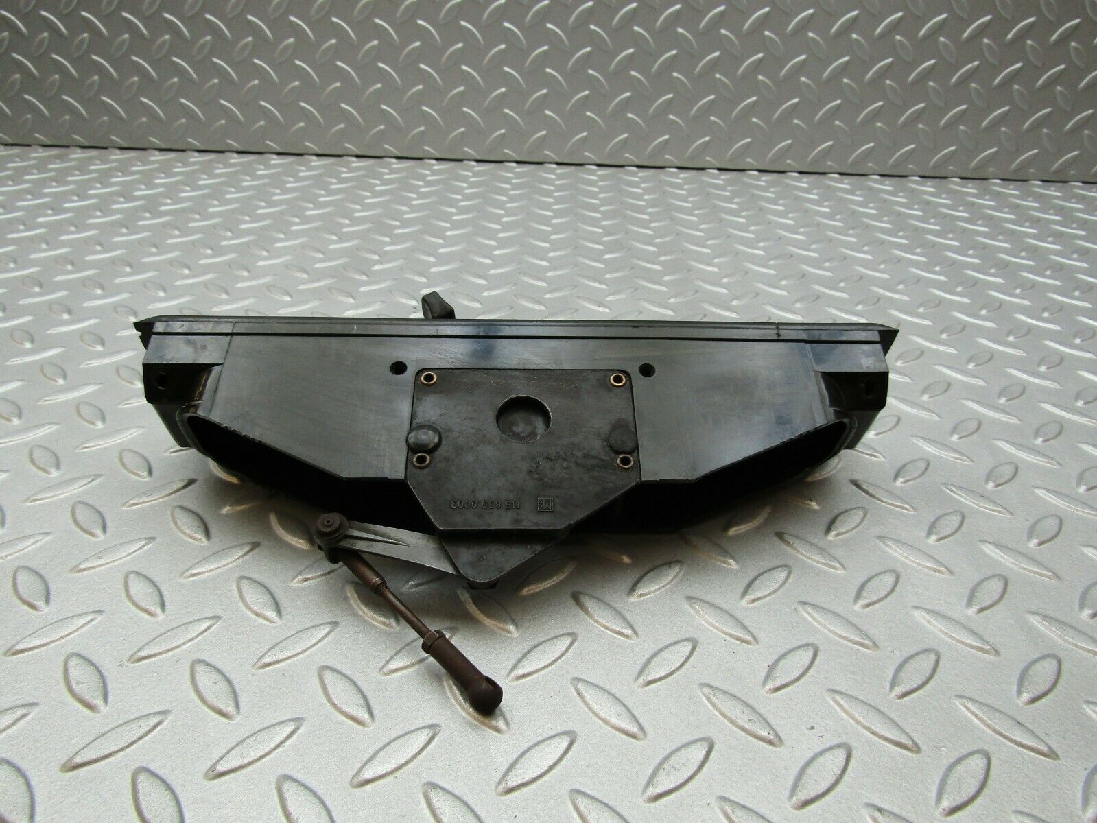 3278 Mercedes-Benz W115 220D Dashboard Centre Air Vent 1158300003