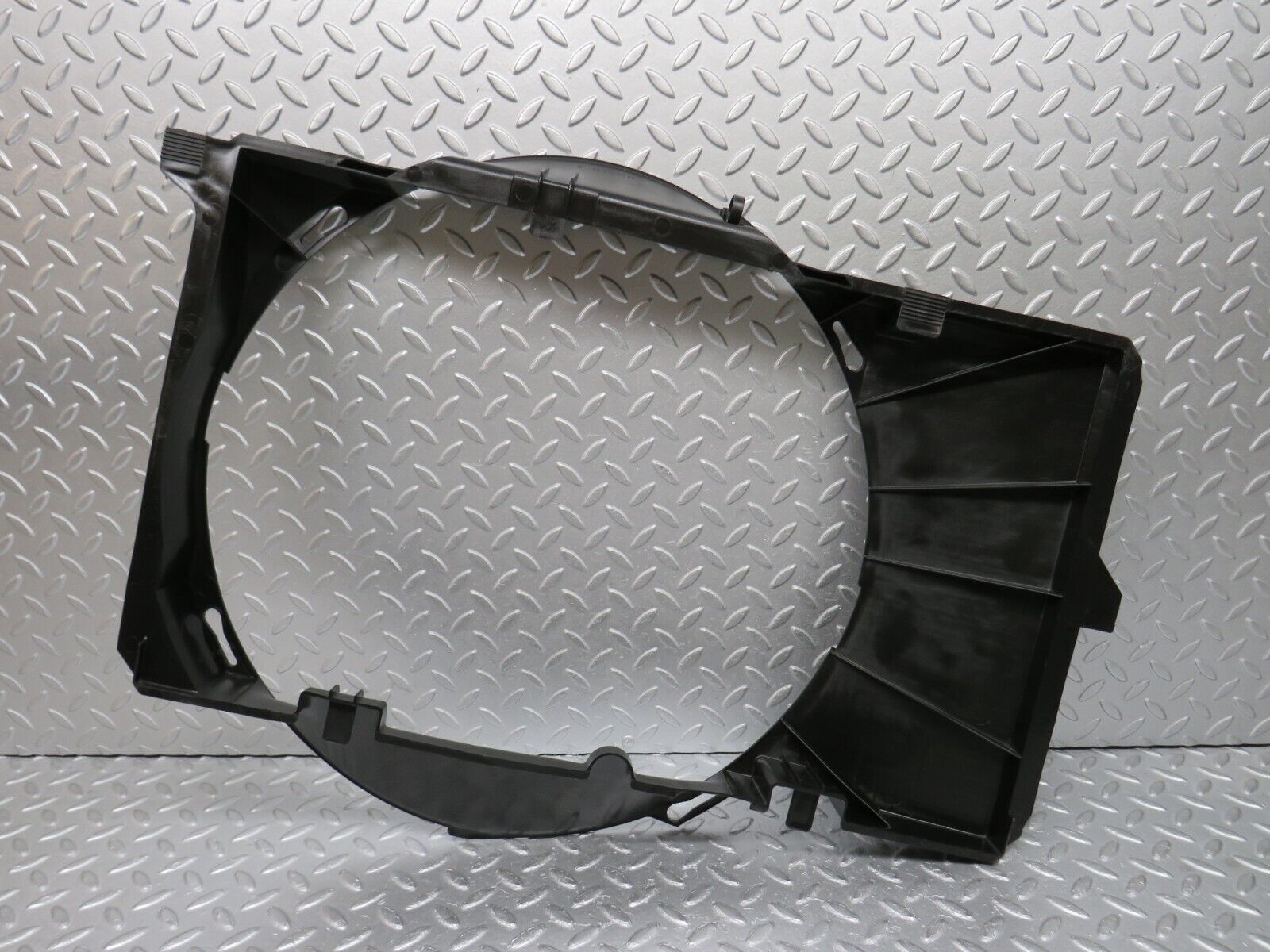 38232 Mercedes-Benz R129 280SL Coupe Radiator Fan Shroud Fan Cover 1295050055