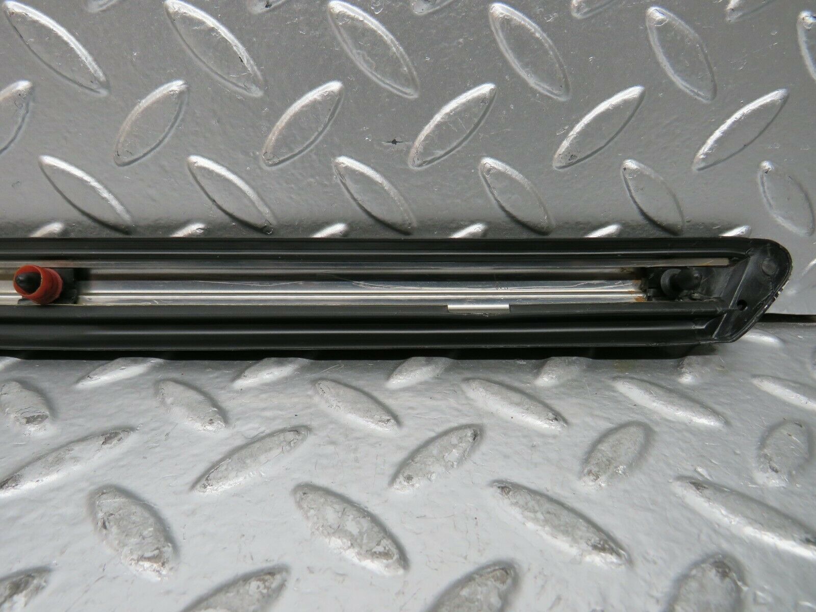 23189 Mercedes-Benz W116 350SE Front Left Fender Wing Centre Moulding Trim