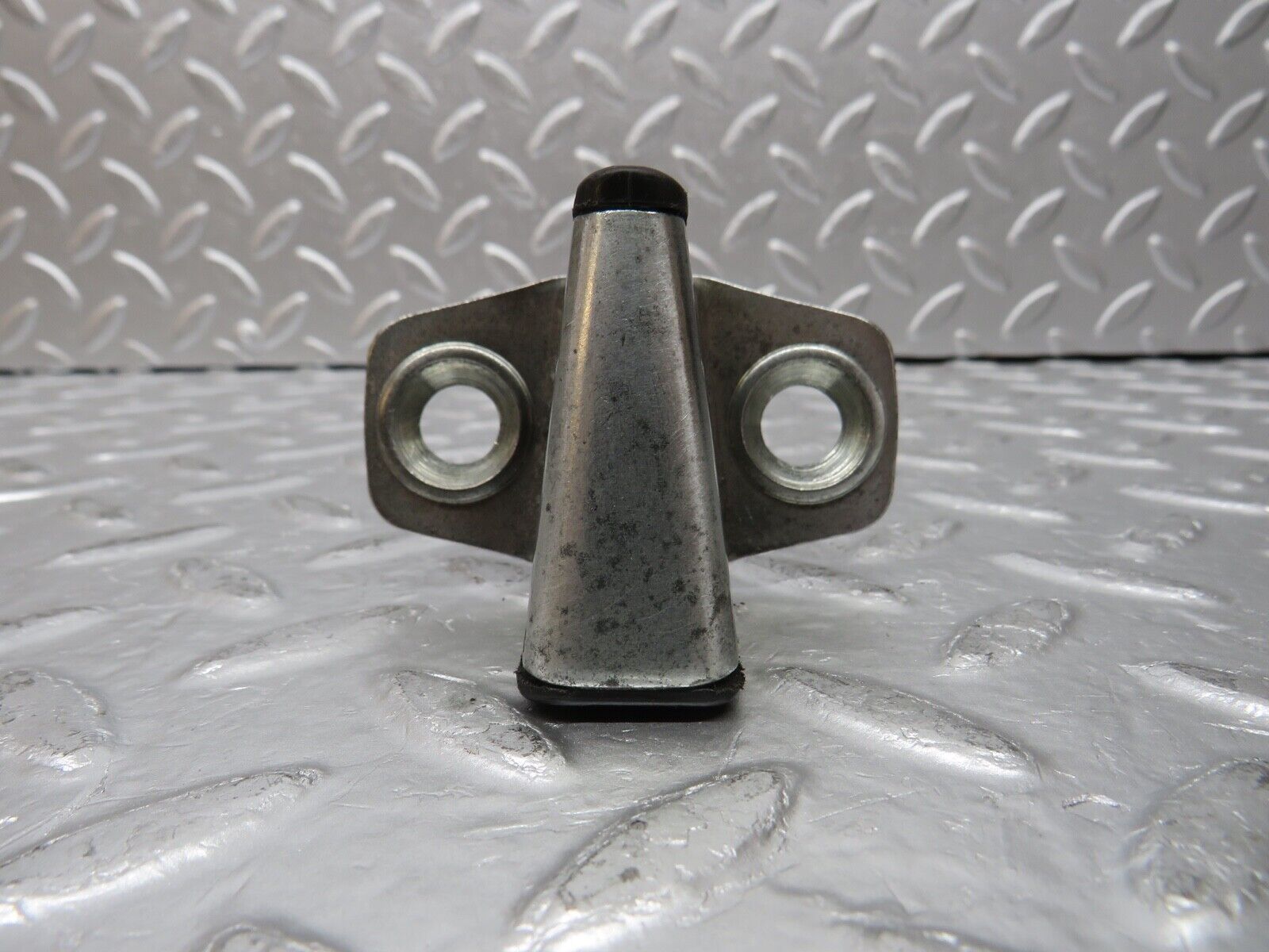 30479 Mercedes-Benz W124 230E Door Lock Latch