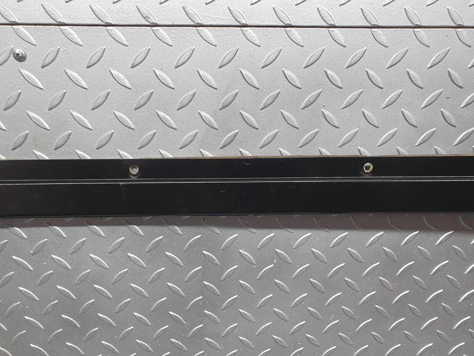 41142 Mercedes-Benz W126 300SE Power Sunroof Frame