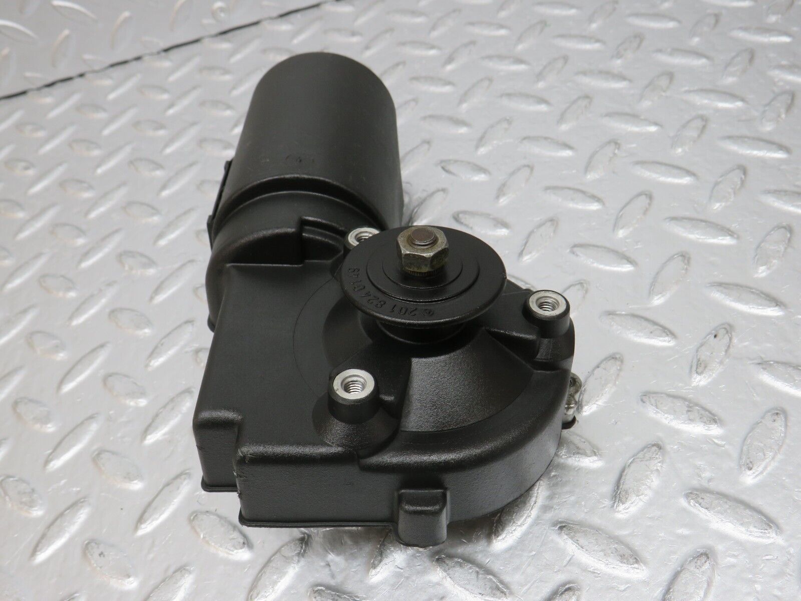 32431 Mercedes-Benz S124 300TE Wagon Wiper Motor 2018240149