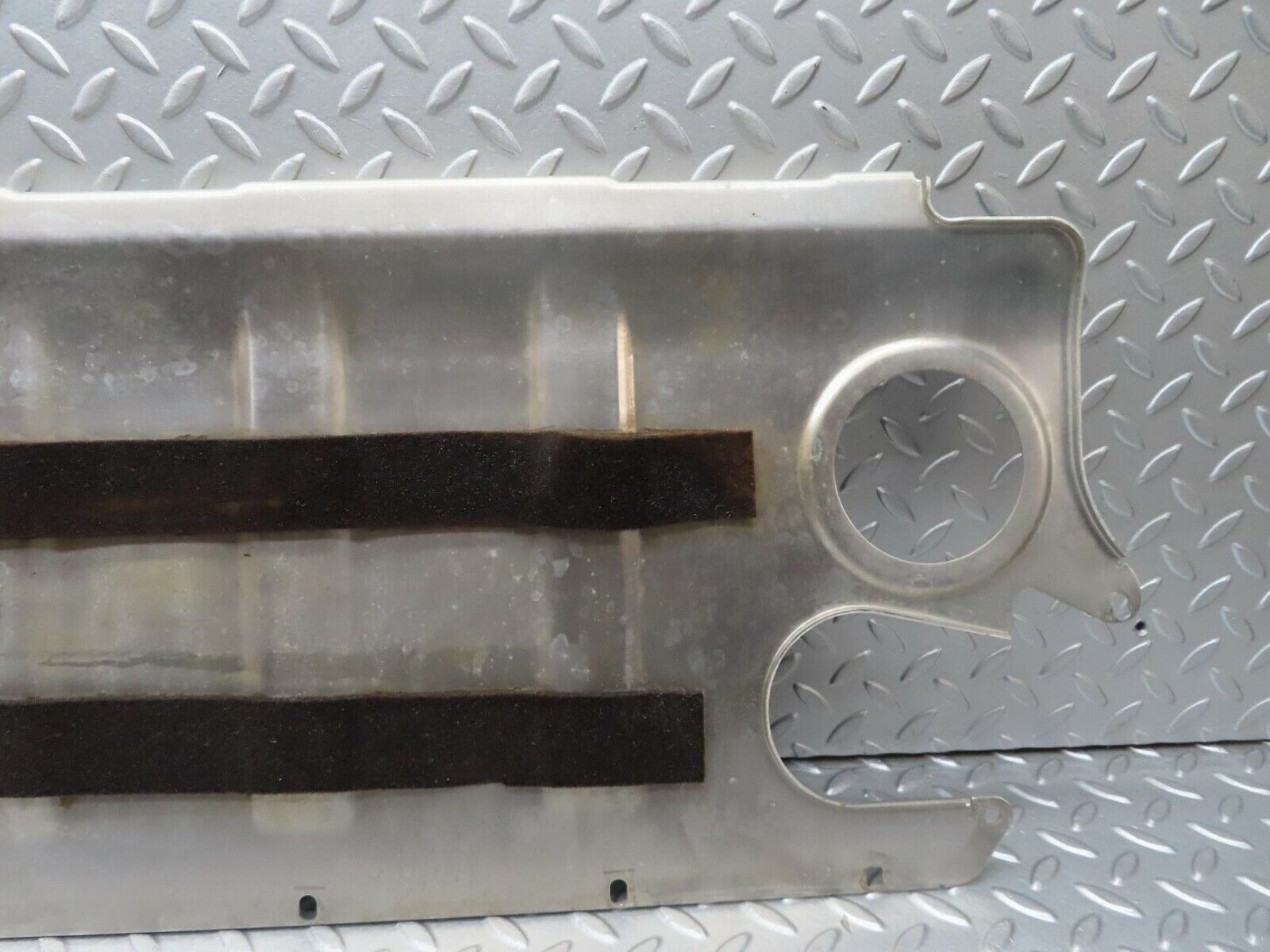 12068 Mercedes-Benz R129 300SL Coupe Fuel Tank Rear Cover