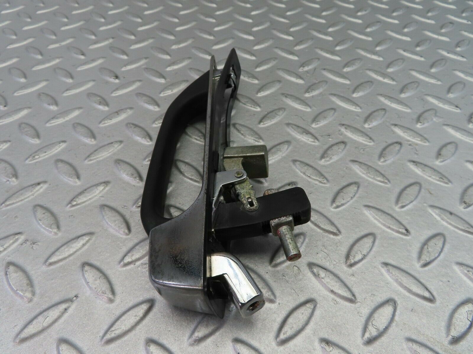 7698 Mercedes-Benz S123 230TE Wagon Exterior Chrome Door Handle 1237600359