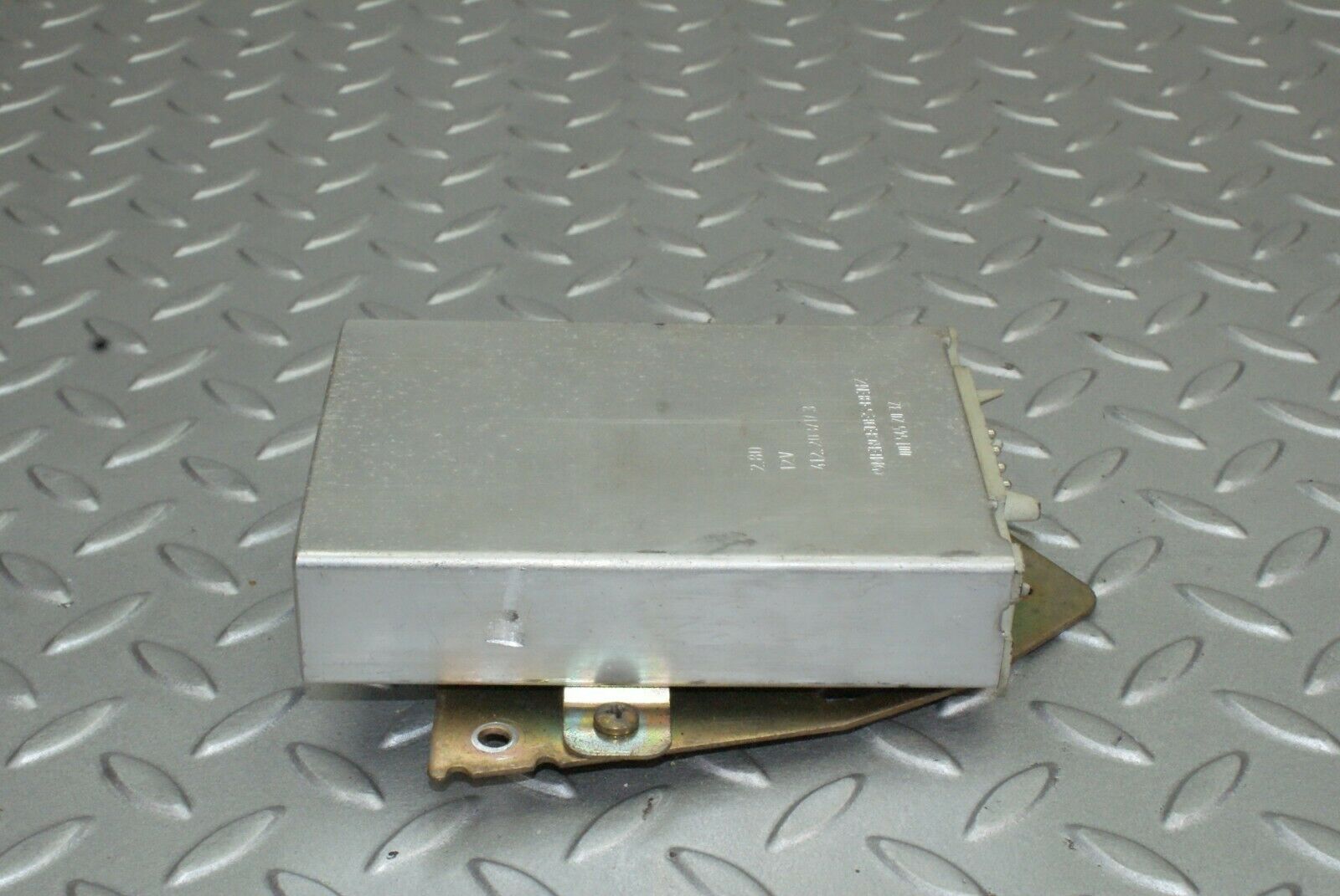 2504 Mercedes-Benz W116 350SE Cruise Control Module Unit 0015452032