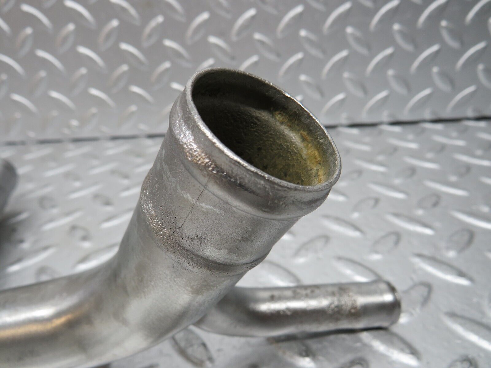 27989 Mercedes-Benz W123 280E Cooling Hose Pipe