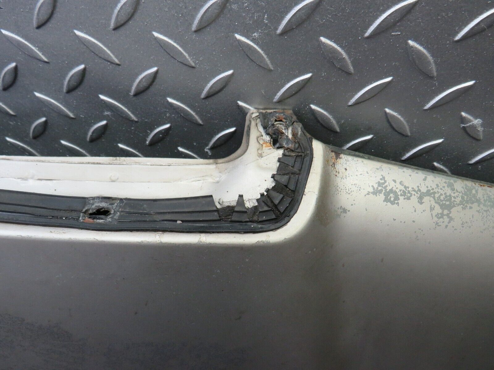 36763 Mercedes-Benz W201 190E 2.0L Bonnet