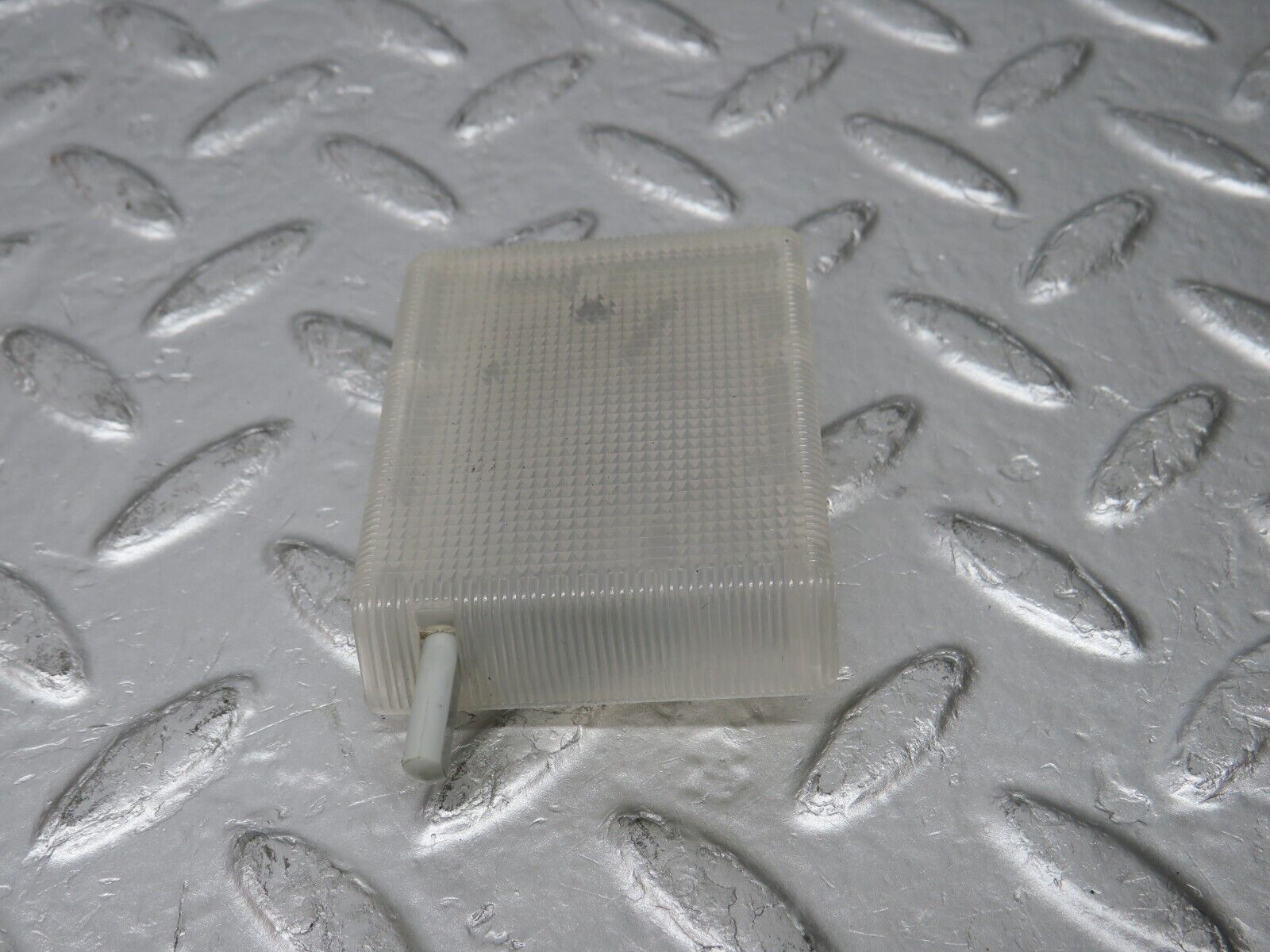 31364 Mercedes-Benz S124 220TE Wagon Glove Box Light 1298200301