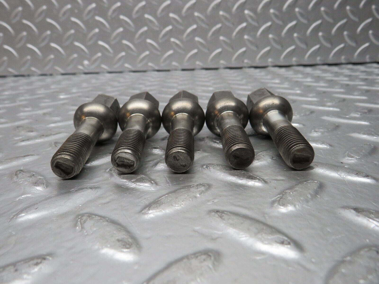 30529 Mercedes-Benz 5x Alloy Wheel Lug Bolt M12x1.5