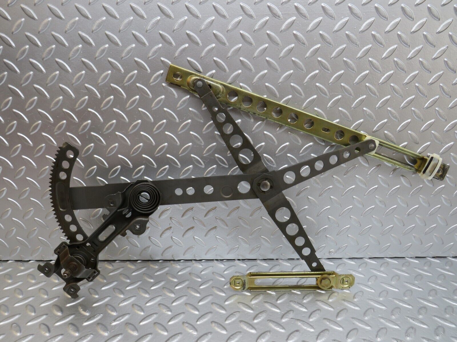 25453 Mercedes-Benz W123 200 Front Right Manual Window Regulator