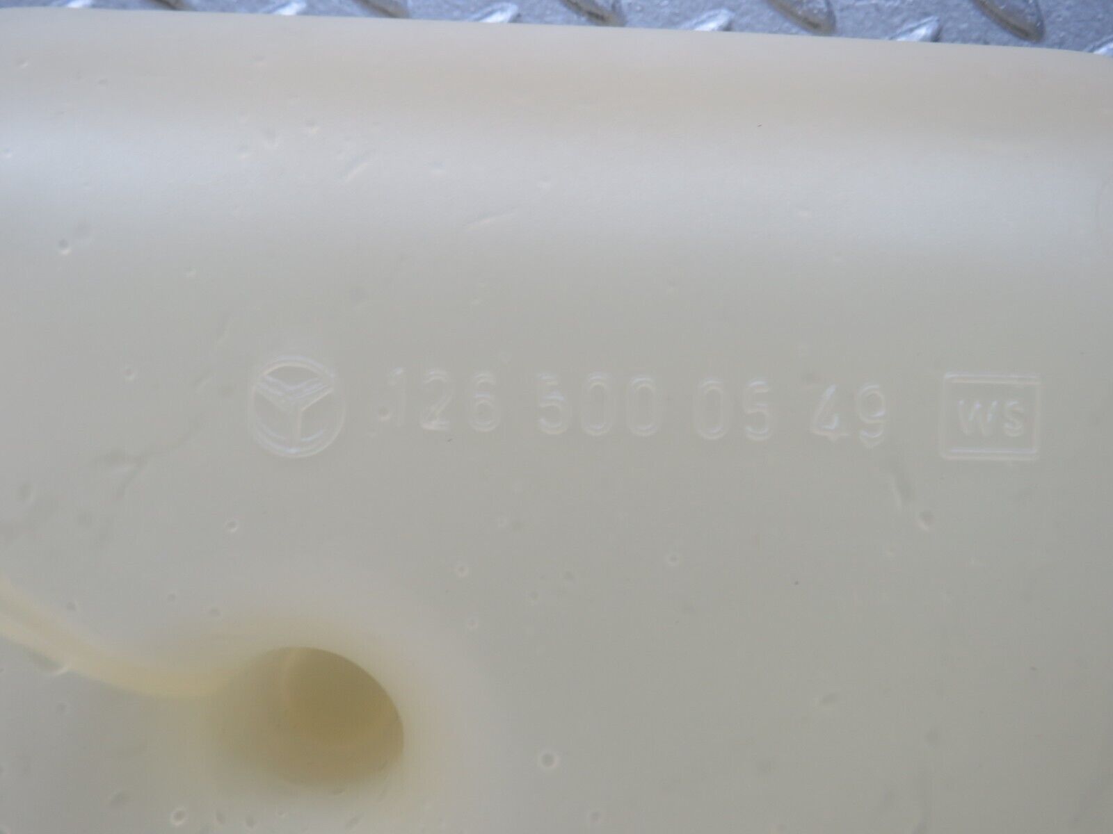 36986 Mercedes-Benz C126 420SEC Coupe Coolant Expansion Tank 1265000549