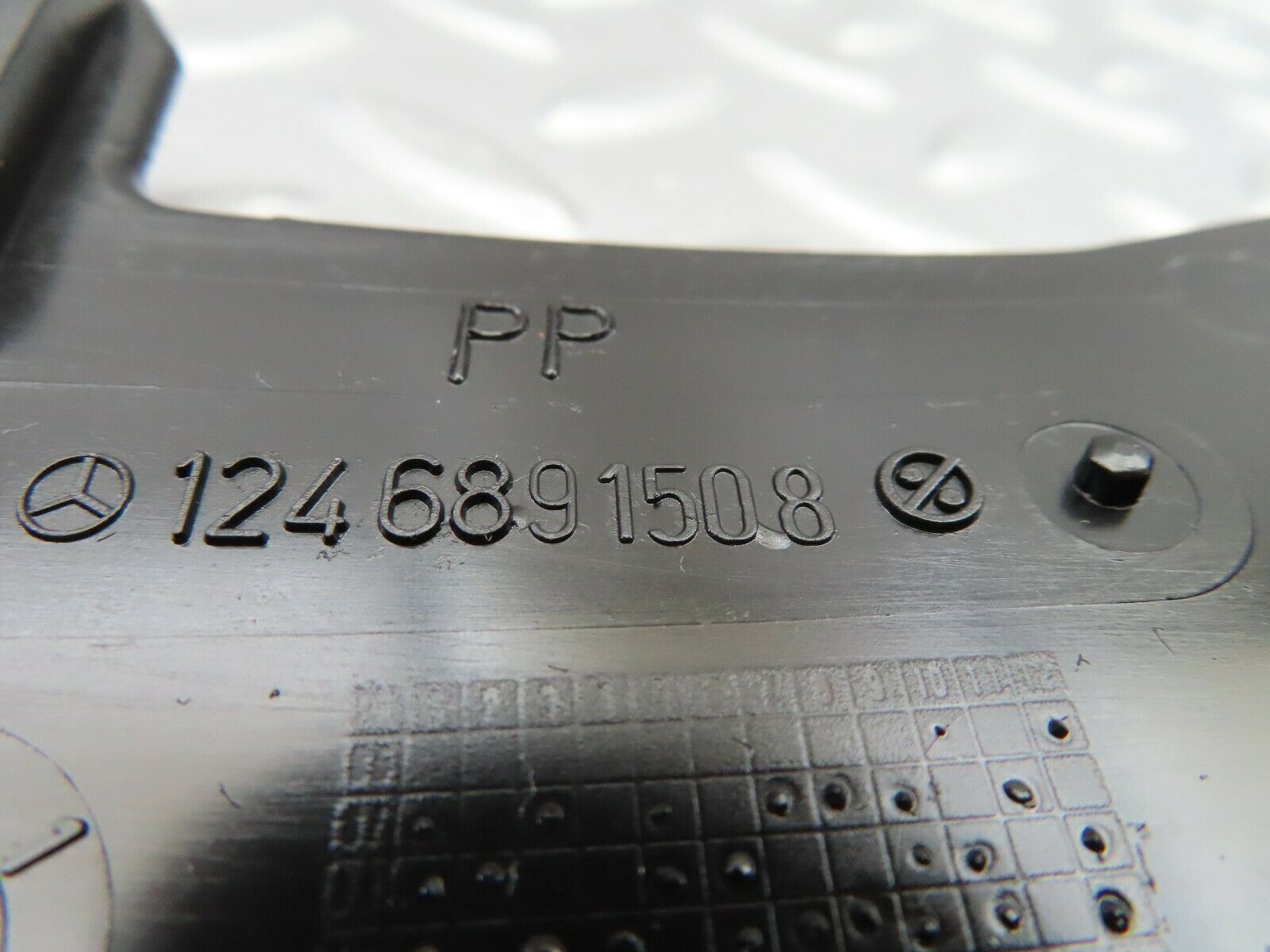 6535 Mercedes-Benz S124 E220 Wagon Under Dash Panel Cover Left Side 1246891508