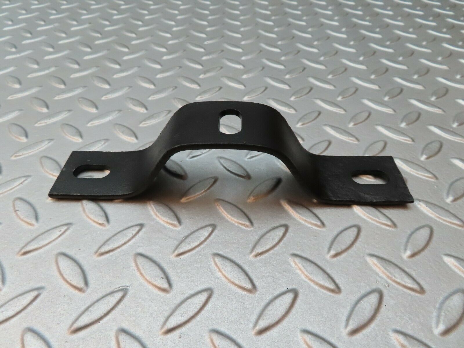 4696 Mercedes-Benz W114 280CE Coupe Front Right Bumper Bracket