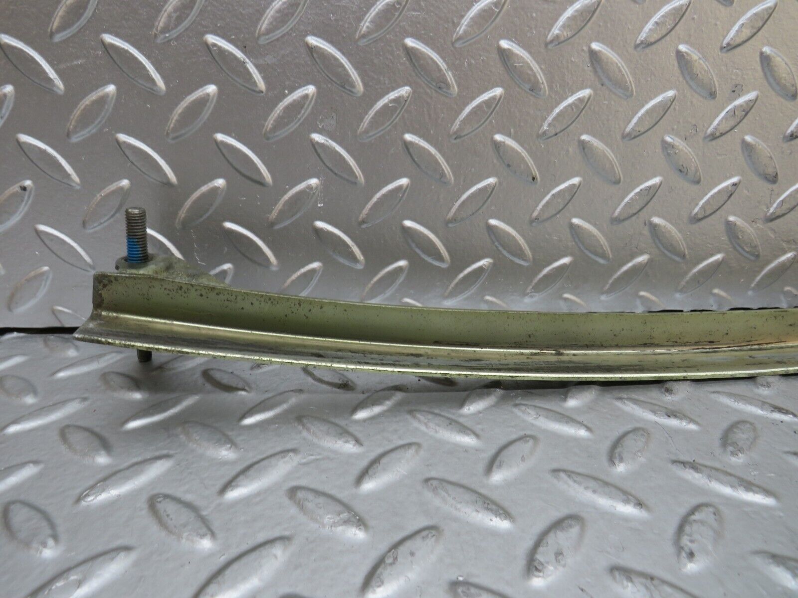 29192 Mercedes-Benz C124 320CE Coupe Left Door Window Channel