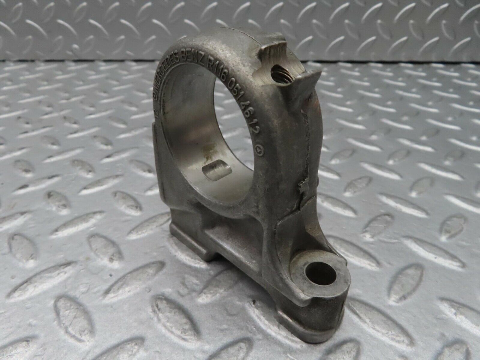 16720 Mercedes-Benz C107 380SLC Camshaft Tower Bearing 1160514612