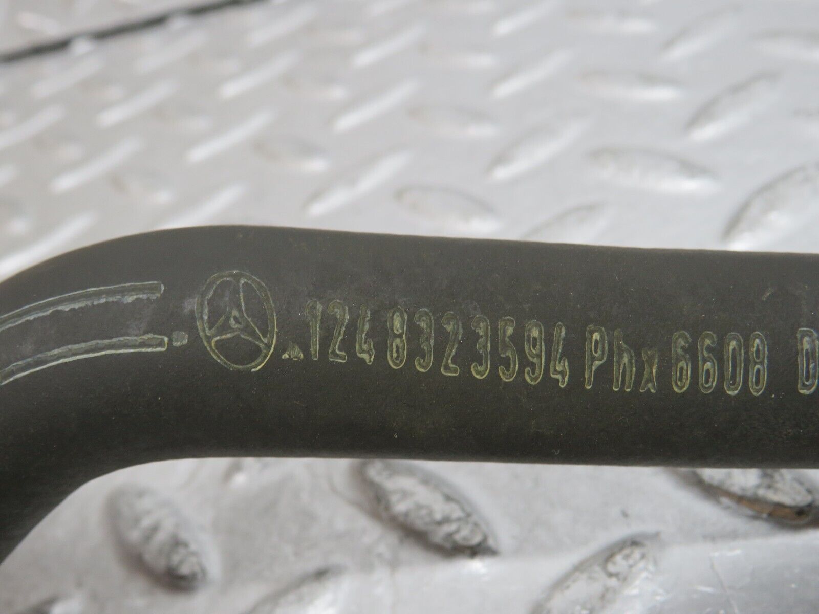 29560 Mercedes-Benz W124 230E Water Hose Pipe 1248323594