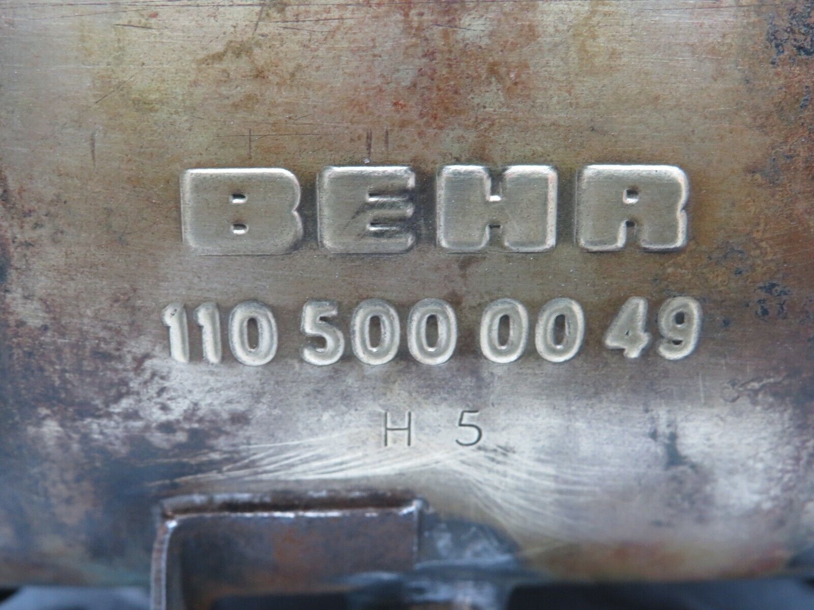 40231 Mercedes-Benz W110 230 Coolant Reservoir Tank 1105000049