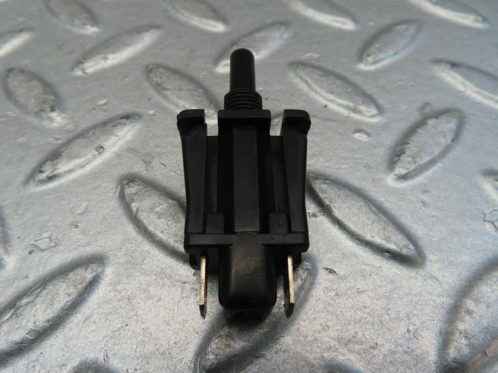 10934 Mercedes-Benz W123 230E Door Contact Switch 2018201110