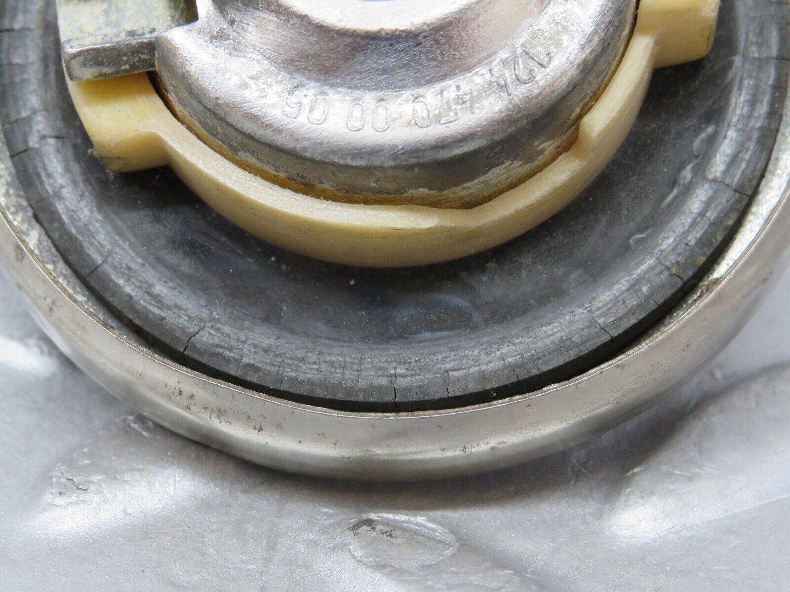 36335 Mercedes-Benz W126 420SE Fuel Tank Cap 1244700005