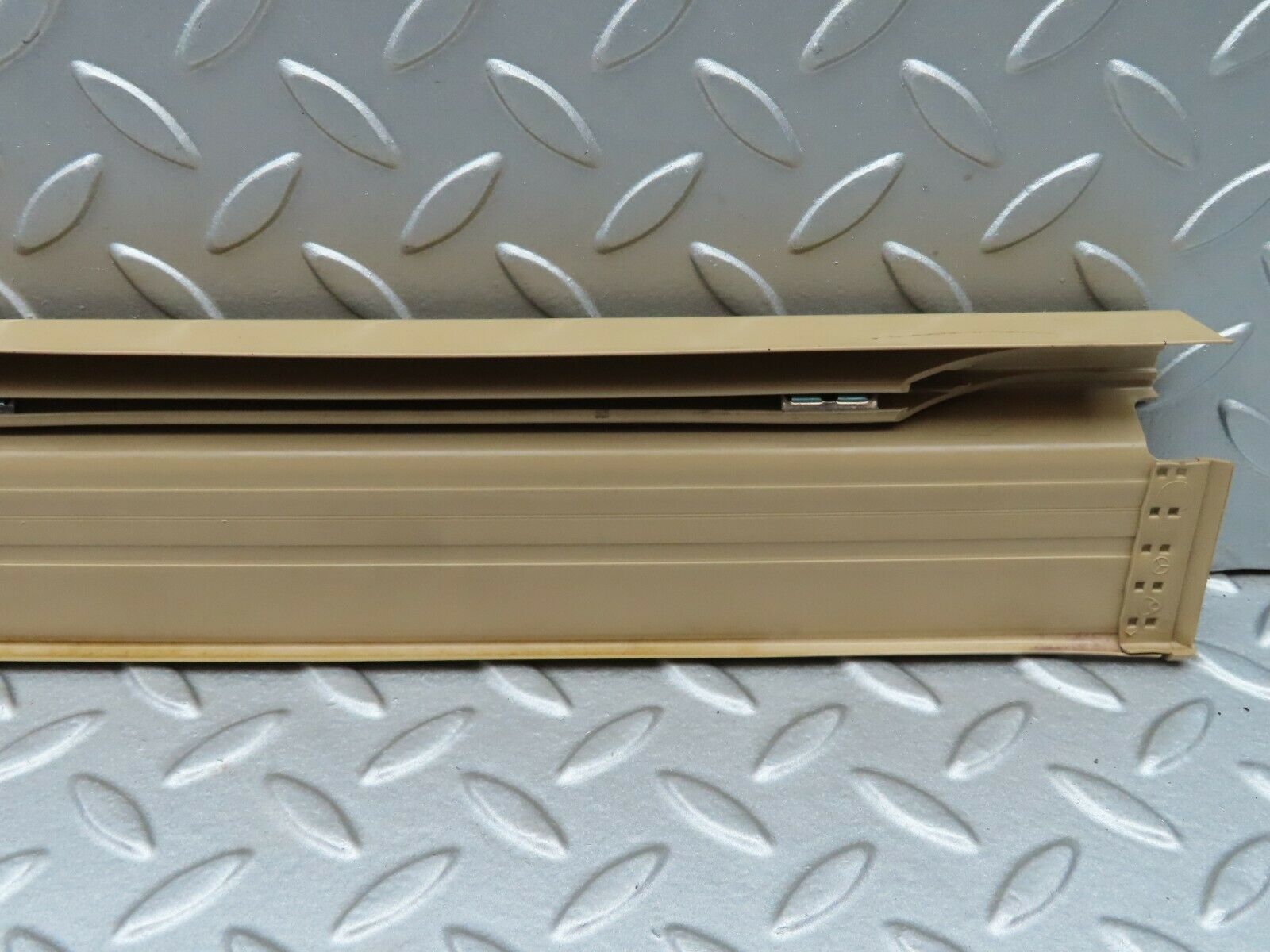 5239 Mercedes-Benz W124 230E Rear Door Sill Left