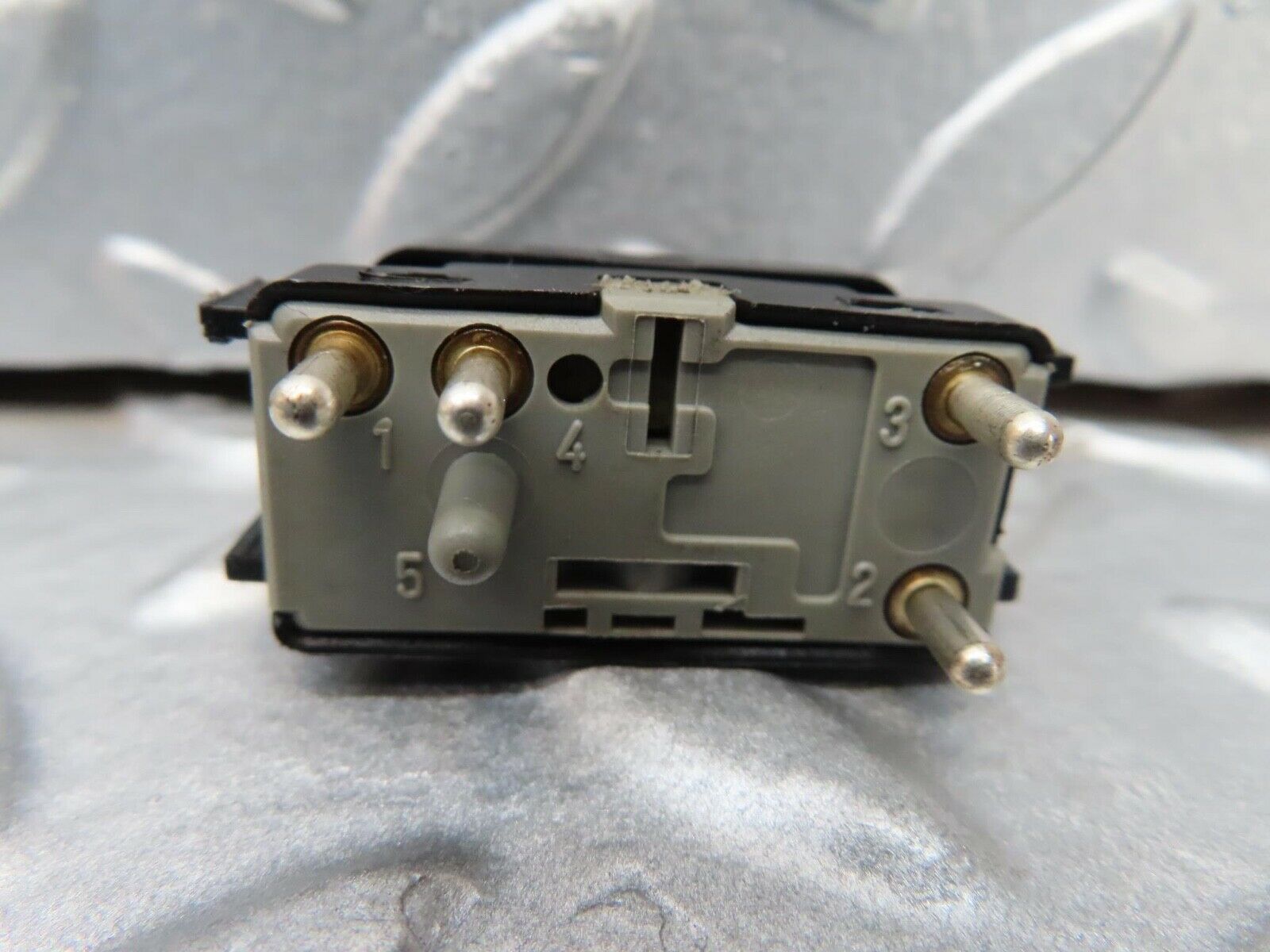 16390 Mercedes-Benz W124 260E Left Electric Window Switch 1248209310