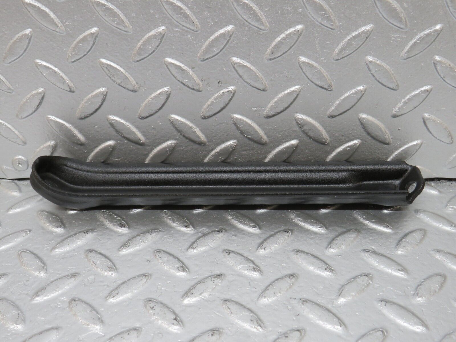 33761 Mercedes-Benz W201 190E 2.0L Air Intake Manifold Bracket