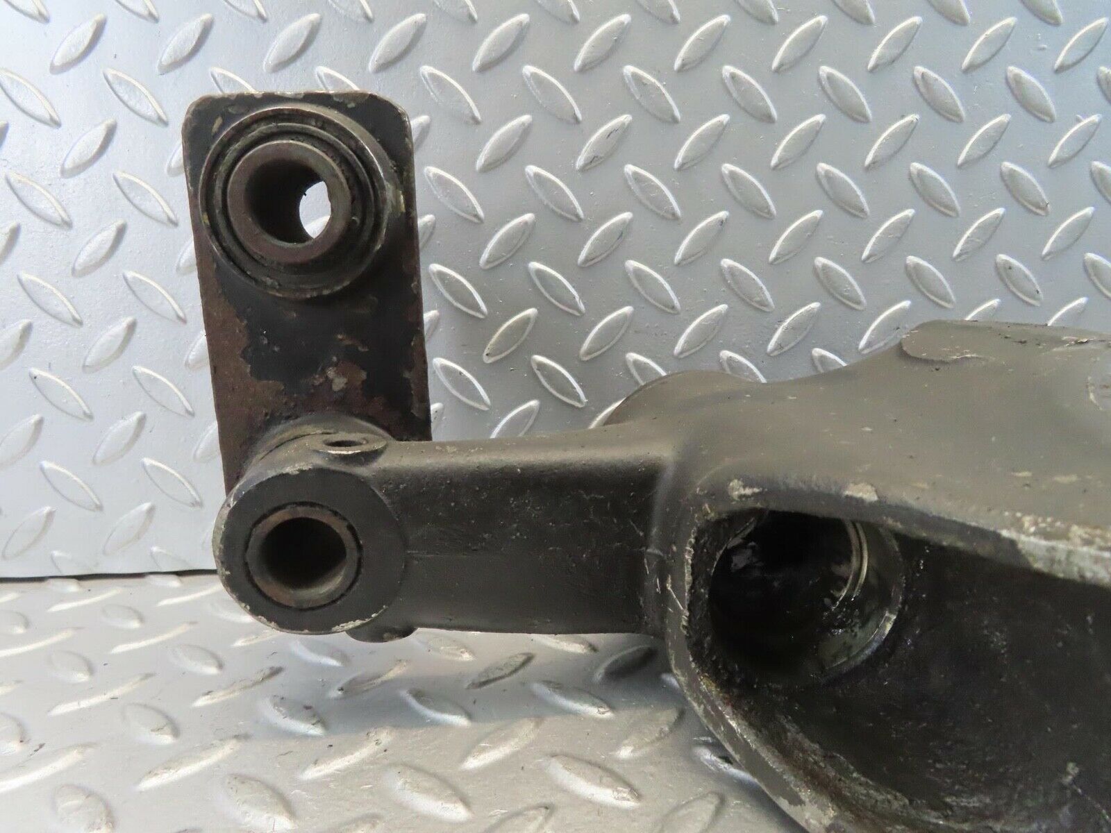 11626 Mercedes-Benz W126 Trailing Arm Control Arm Rear Left 1263520404