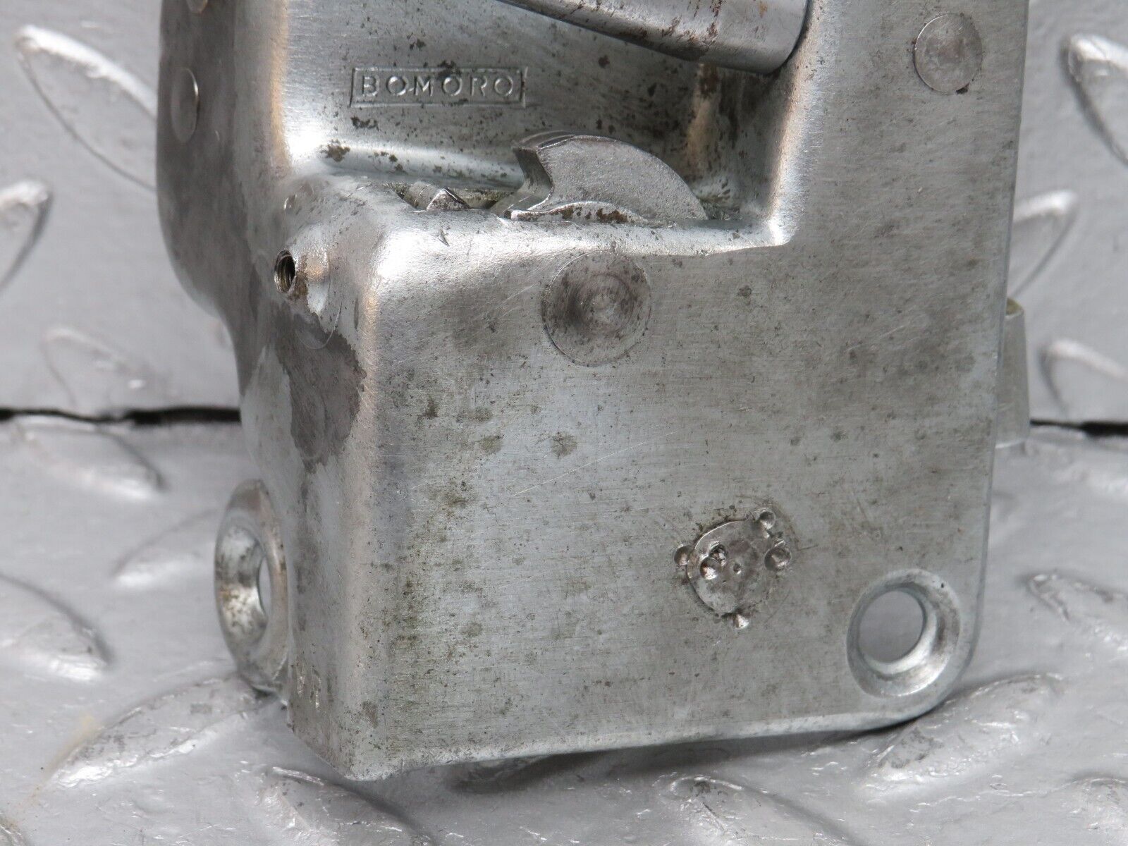 33192 Mercedes-Benz C107 Door Lock Mechanism Right Side