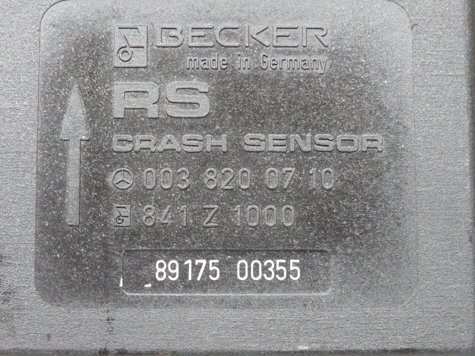 36547 Mercedes-Benz W201 190E 2.0L Crash Sensor Bosch 0038200710