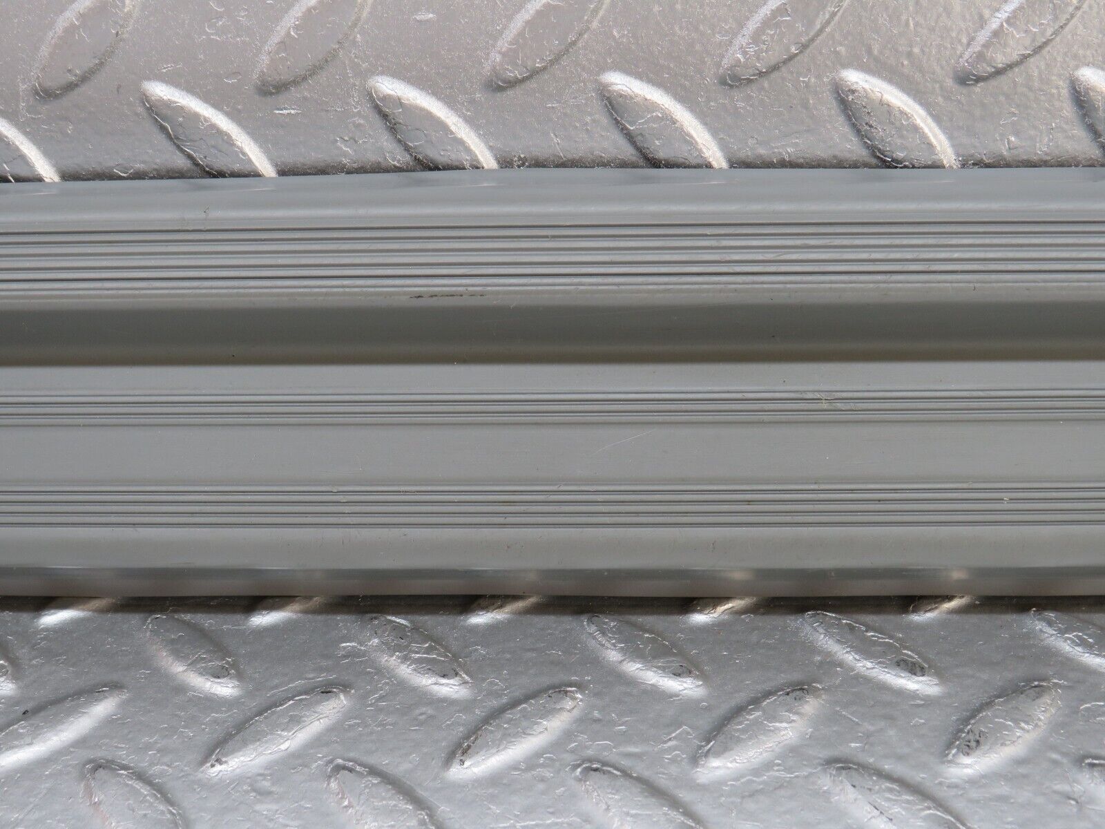 33589 Mercedes-Benz W201 190E 2.0L Front Right Door Sill Trim Grey