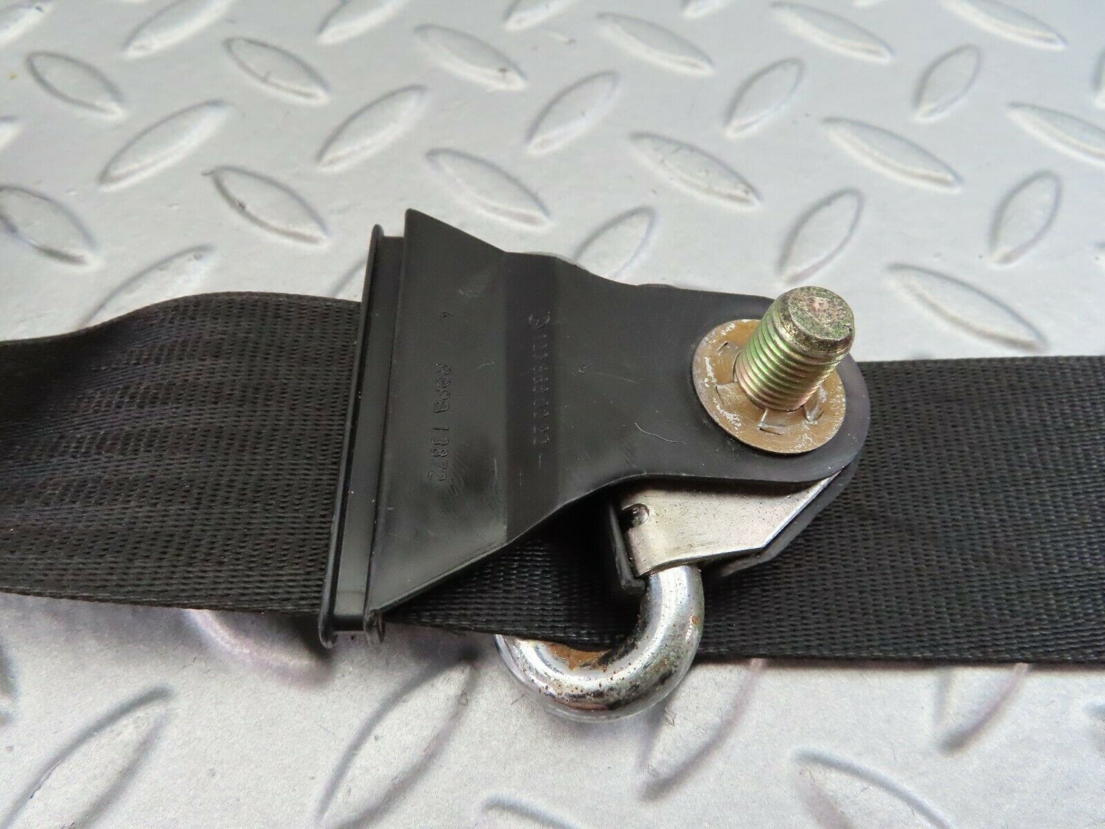 7733 Mercedes-Benz S123 230TE Wagon Front Left Seat Belt 1238606286